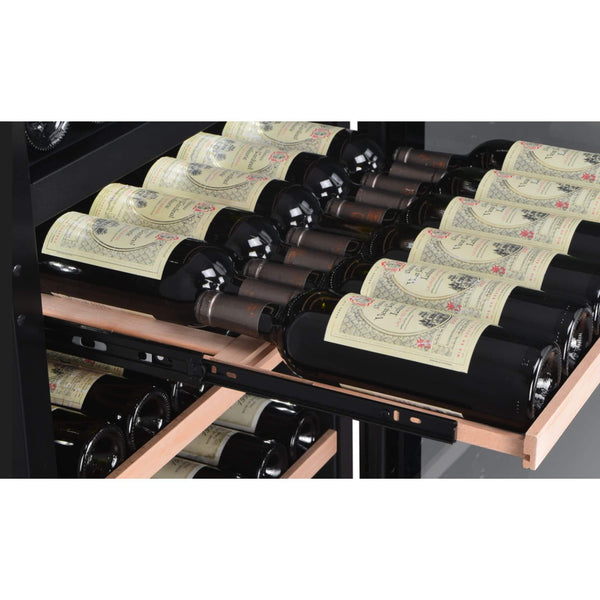 intérieur de la Cave a vin